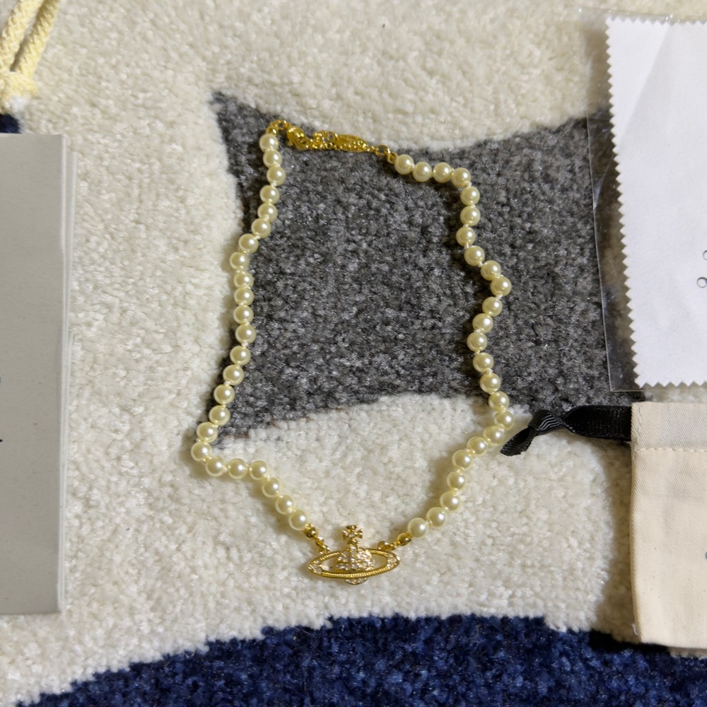 Vivienne Westwood Gold and Pearl Necklace - Picture 2 of 2